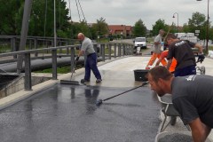 Vervangen slijtlaag brug Beuningen