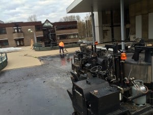 Gietasfalt als afdichtingslaag op bruggen en parkeerdaken